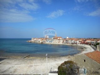 Ekskluzivan stan s panoramskim pogledom - prvi red do mora