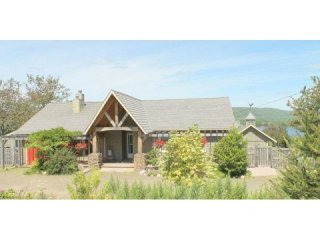 3 bedroom House For Sale: 657 Highway..
