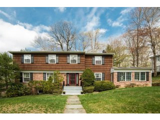 4 bedroom House For Sale: 11 Paxford..