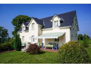 Upmarket House with Countryside Views