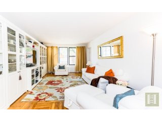 2 bedroom Apartment For Sale: 3235..
