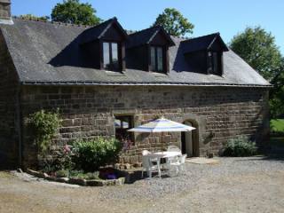 Gite Complex, 4 Guest Gites, Lakeside