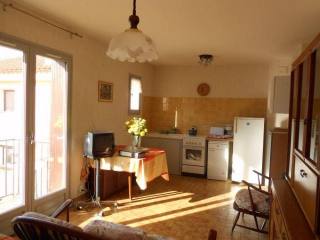Charming Studio Apartment With Balcony..
