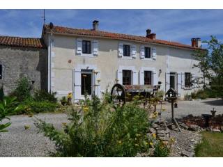 Pretty Stone House With B and B..