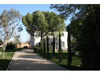 4 bedroom House For Sale: 17000 LA..