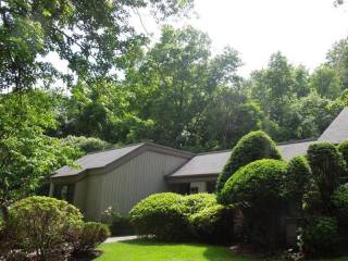 3 bedroom Condominium For Sale: Somers..