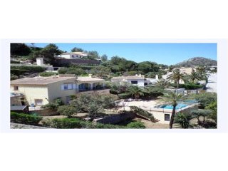 4 Bedrooms - Villa - Alicante - For Sale