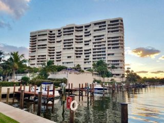 4101 N Ocean Blvd #d-1505, Boca Raton..
