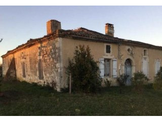 Superb Property and Outbuilding, 1.3..
