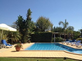 7 bedroom Apartment For Sale: Faro..