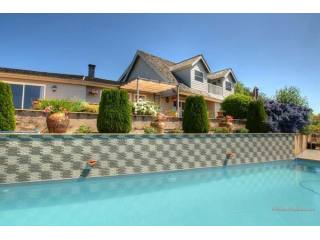 Beaulieu sur Dordogne (19) - Exclusive..