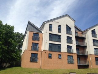 2/1 25 Cumlodden Dr, Maryhill, Glasgow..