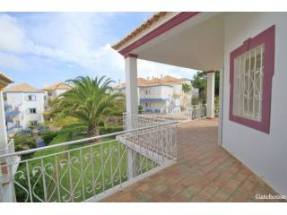 Apartment In Encosta do Lago For Sale..