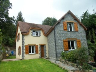 Beautiful Detached House and Garden