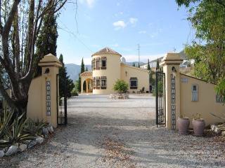 Villa for Sale in Competa, Competa..