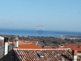 Istra,Ližnjan,novi stan u centru sa pogledom na more
