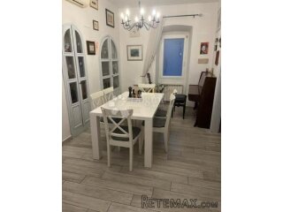 Kastav-samostojeća kuća 250m2,blizina škole,vrtića!!