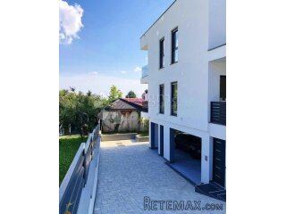URBANA VILA REMETE - VRHUNSKA GRADNJA !!