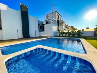 Apartamento en La Zenia, consta de 2 habitaciones, un..