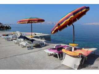 Senj - etaža kuće 80 metara od plaže