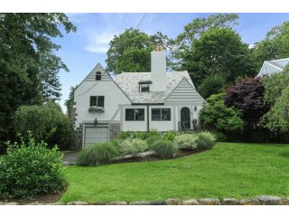 4 bedroom House For Sale: 24 Pine Brook..