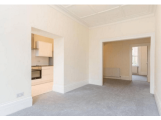 Flat 5, 12 Finchley Road