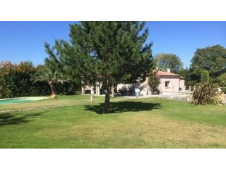 Single Storey Villa With 190 M2 Of..