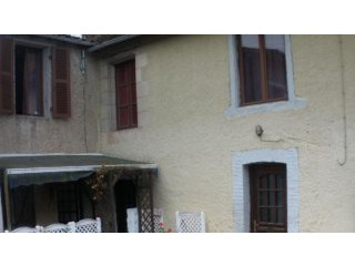 Townhouse, easily split into..
