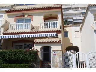 3 Bedrooms - Villa - Alicante - For Sale