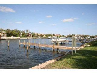 3 bedroom Residence For Sale: North..