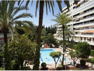 Spacious flat in the hearth of Marbella..