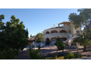 7 Bedrooms - Villa - Alicante - For Sale