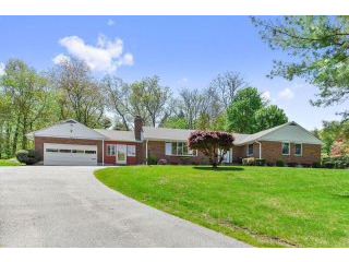 3 bedroom House For Sale: 35 Sunset..