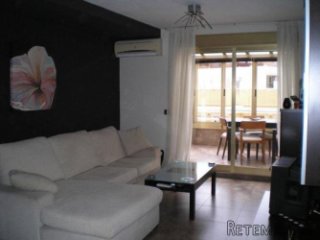 BONITO ATICO REFORMADO RECIENTEMENTE , MUY CENTRICO Y A..
