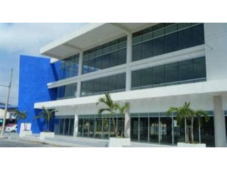Locales Comerciales y Oficinas en Playa..