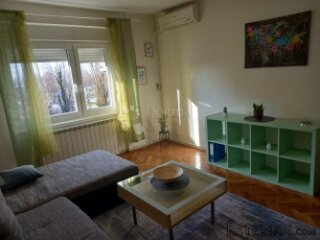DUGOROČNI NAJAM STANA