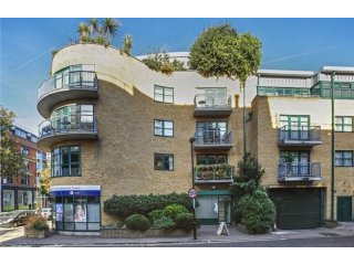 Silverdale Court, Goswell Road, London..