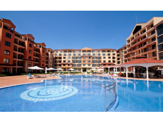 Furnished studio with POOL views in..