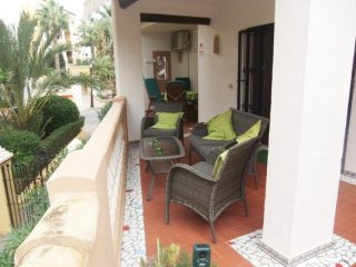 2 Bedrooms - Apartment - Alicante - For..