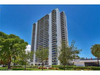 2 bedroom Flat For Sale: 3625 N Country..