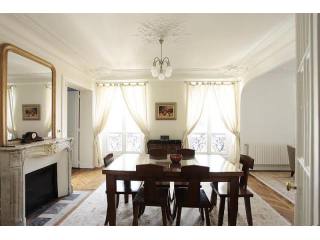 2 bedroom Property For Sale: Rue..