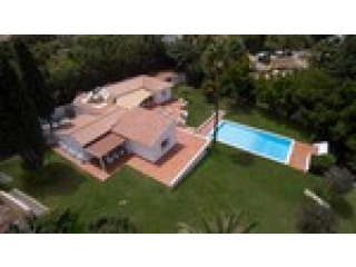 4 Bedrooms - Villa - Malaga - For Sale