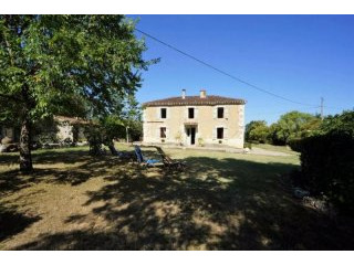 4 Bedroom Farm House For Sale