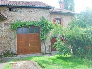Country Cottage In The Limousin With 3..