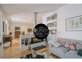 T4 Lisbon Apartment with Pool & Huge..
