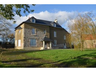 Stunning Manor House on Parkland Plot