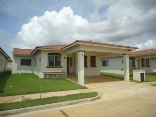 For sale house in Spring Hills, La..