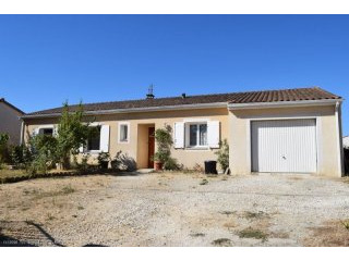 4 Bedroom Bungalow Built In 2001 And..
