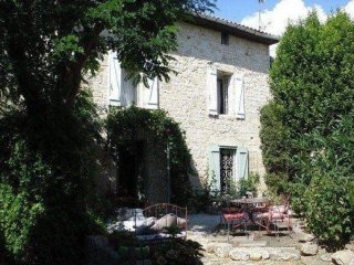 Detached House, Fully Renovated, Sunny..