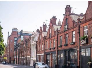 Adams Row, London W1K